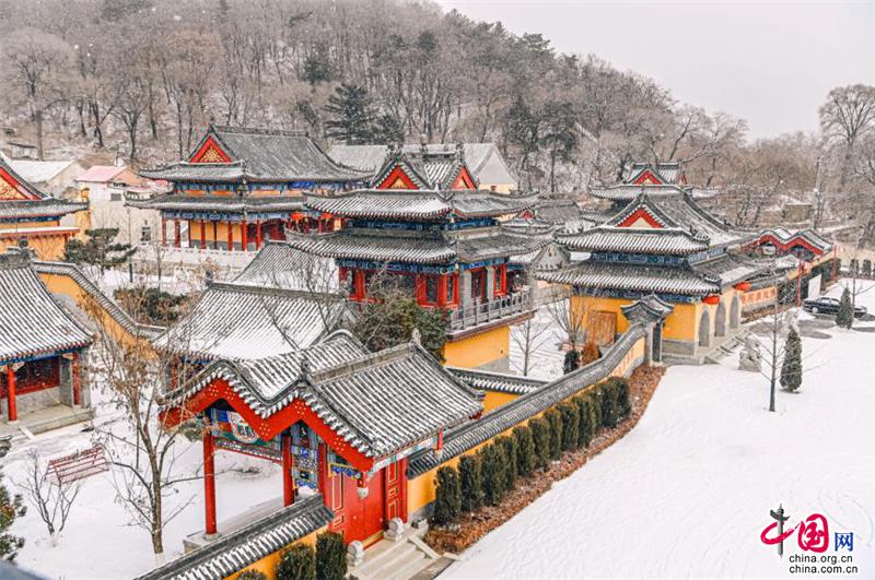 回首静心之旅 来辽宁本溪温泉寺禅意寻雪